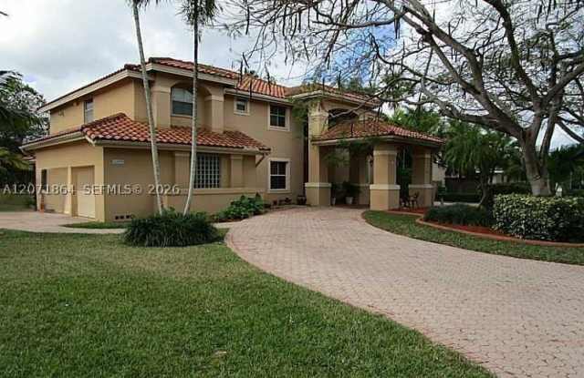 11898 SW 74th Ter Gallery 1