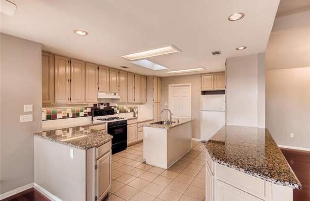 6406 Wolfcreek PASS Gallery 4