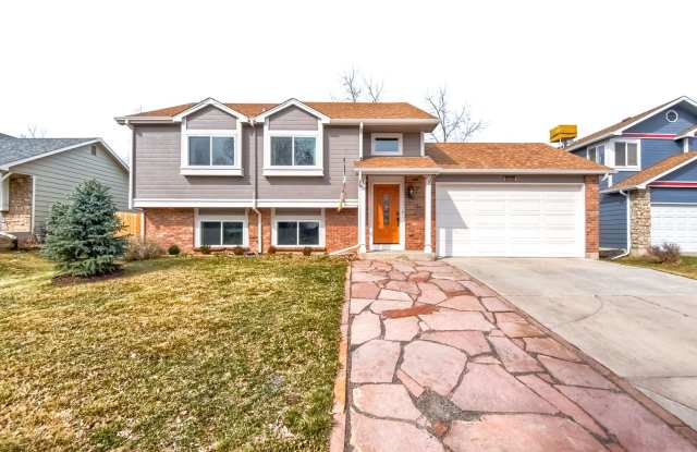 3 Bedroom Single Family in Littleton - 6009 South Pierson Court, Dakota Ridge, CO 80127