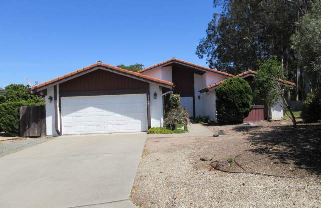 Three bedroom, two bath home located on a quiet cul-de-sac in desirable Bay View Heights - 2490 Tierra Drive, Los Osos, CA 93402
