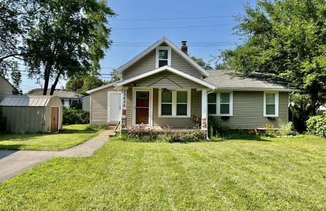 33626 Donnelly St - 33626 Donnelly Avenue, Garden City, MI 48135