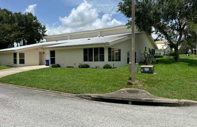 Experience Maintenance-Free 55+ Living at The Cove at Tavares Village! photos photos