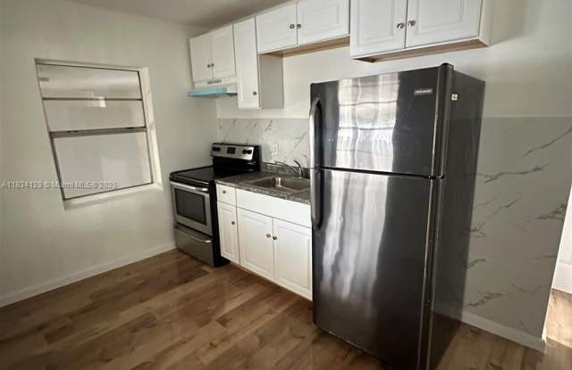 4100 Palm Ave photos photos