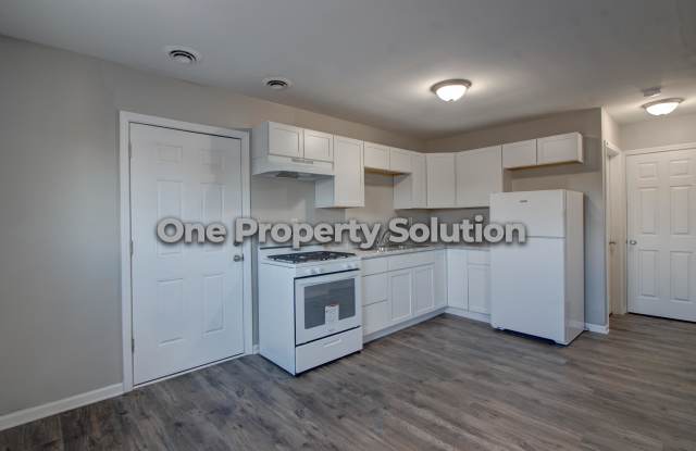 5284 Broadway photos photos