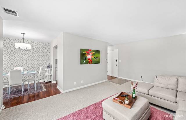 2220 COUNTRY CLUB Drive Gallery 4