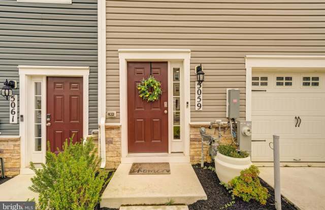 5059 SILVER OAK Drive Gallery 2