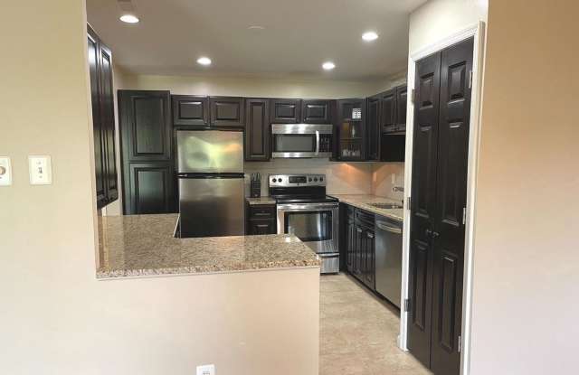 Beautiful 2BR 2BA top floor condo located across from Montgomery Mall Gallery 4