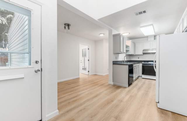 1211 Lincoln Ave #B -LU- photos photos