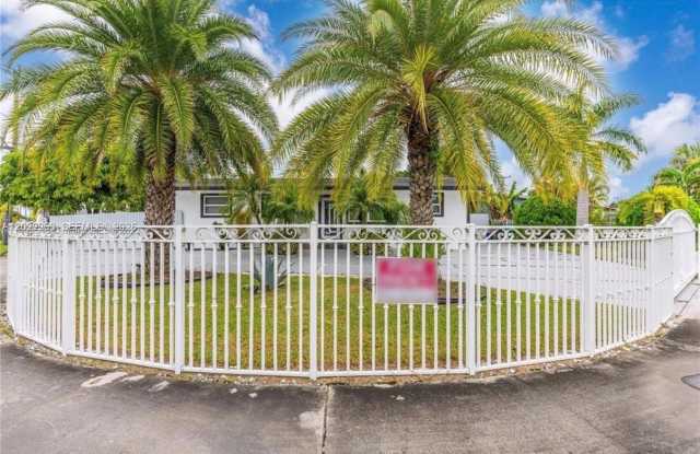11500 SW 185th Ter photos photos