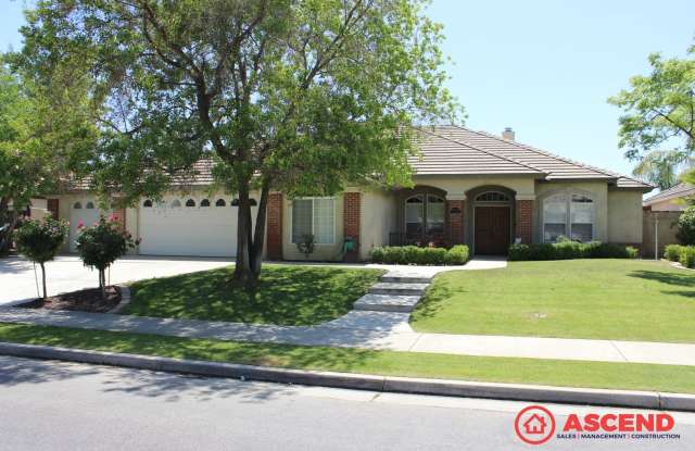 Spacious 4 Bed / 2 Bath Home with Pool & Fireplace in Northwest Bakersfield (93312) photos photos