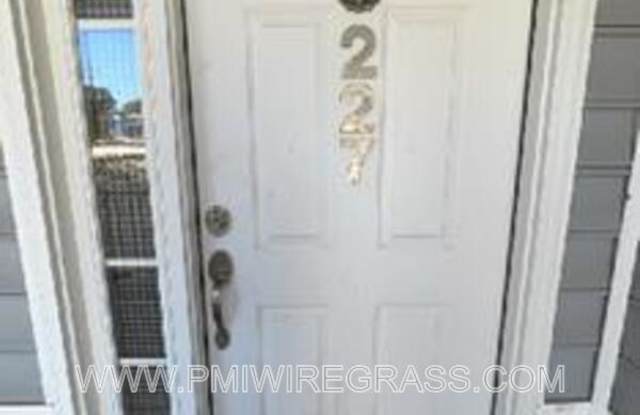 227 Charleston Dr Gallery 2