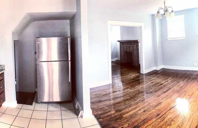OAKLAND CONVENIENCE! 4 Bedroom / 1 Bath Home for Rent Gallery 4
