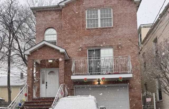 448 Catherine St photos photos