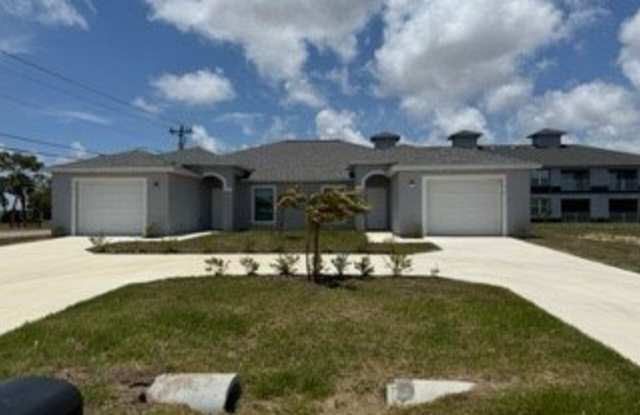 747 SW 9th Street photos photos