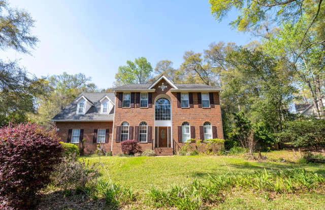 5 Bed / 5 Bath with saltwater POOL in Pine Tip Hills! photos photos