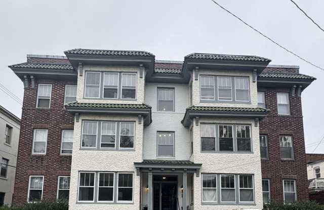 503 Strawberry Street - 1 Gallery 2
