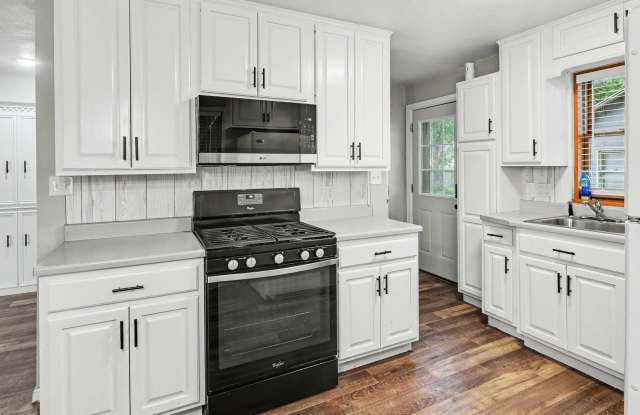 Rent: $1300; 2 beds photos photos Rent: $1300; 2 beds photos photos