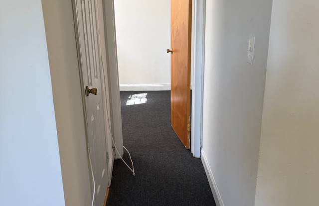 Chester Lynne Apartments photos photos