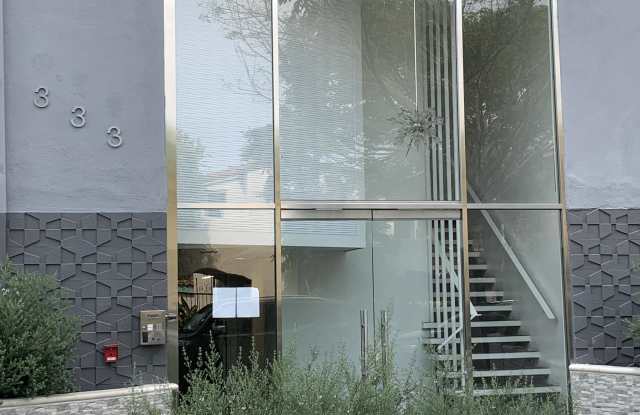 Live The  Beverly Hills Lifestyle Today Gallery 3