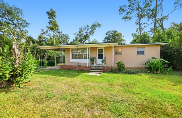 Why rent an apartment, when you can live in a house? photos photos