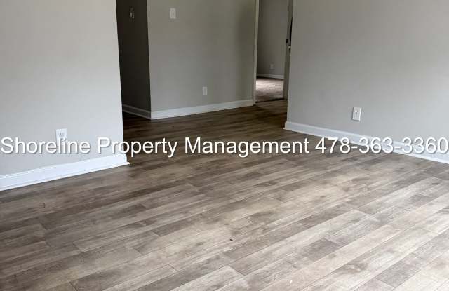 1941 Karen Circle - A Gallery 2