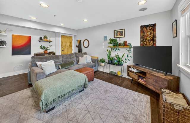 Modern 1BR/1BA in the Heart of Columbia Heights - 2608 Sherman Avenue Northwest, Washington, DC 20001