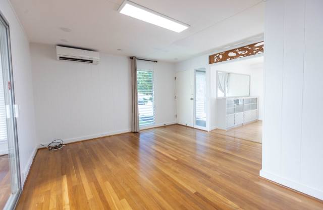 Well Maintained home in Manoa Valley, 3 bedrooms, 2 baths Gallery 1