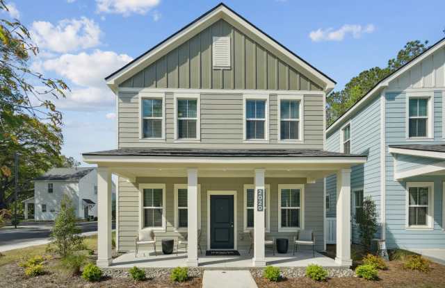 Hamlet Huntersville photos photos