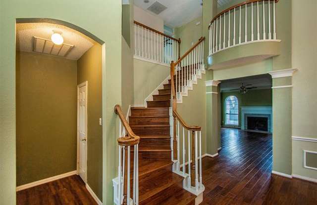 7708 Alderwood Place Gallery 3