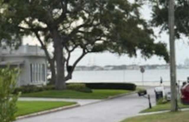 2910 West Bay Villa Avenue Gallery 2