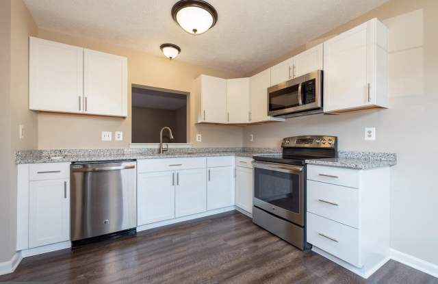 645 REALM Court W Gallery 2