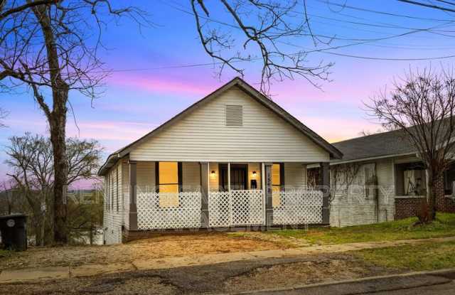 1563 Martin Ave photos photos