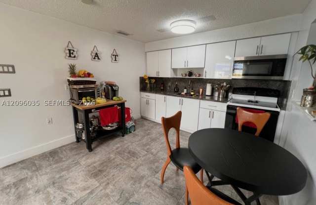 12510 W Golf Dr Gallery 4