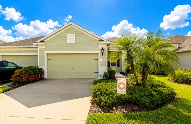 Annual unfurnished 2/2 with den SFH in gated community in Parrish! photos photos