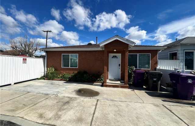 901 E 71st St photos photos