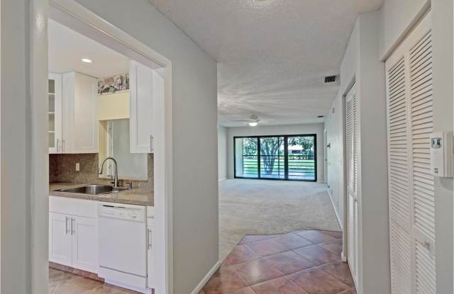 2910 SW 22nd Circle Gallery 3