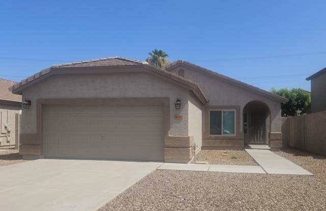 846 W Page Avenue photos photos