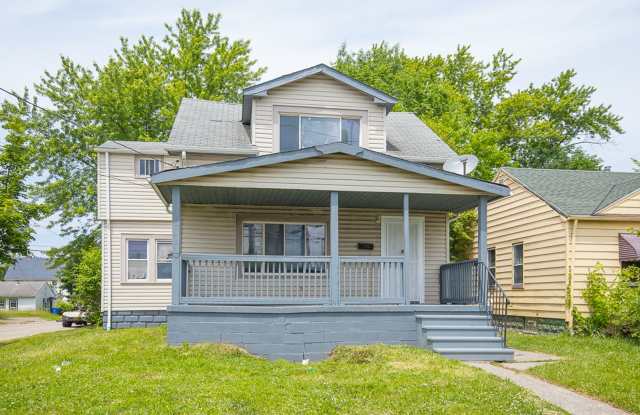 Charming 4-Bedroom Property in Prime Location photos photos