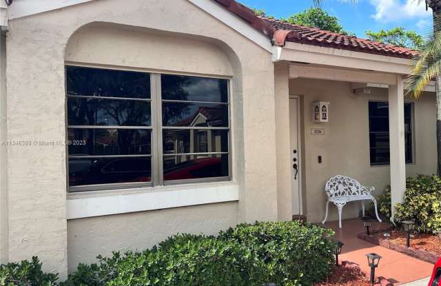 17256 NW 60th Ct Gallery 2