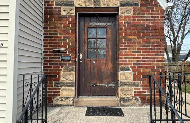 18603 Arrowhead Avenue photos photos