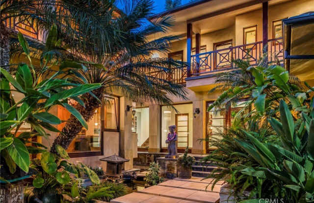 125 Irvine Cove Court Gallery 2