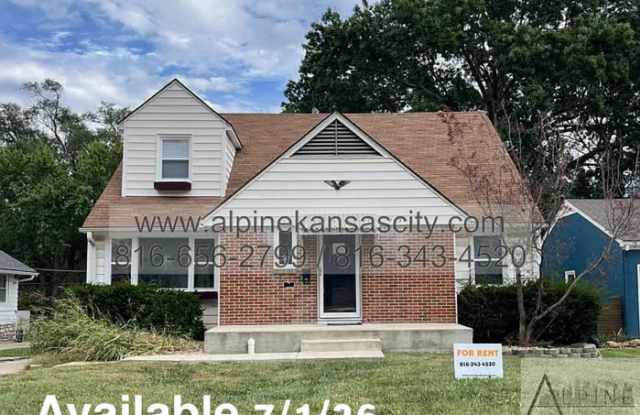 7131 Main Street photos photos