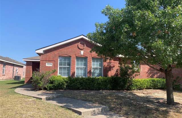 12226 Peak Cir - 12226 Peak Circle, Frisco, TX 75035