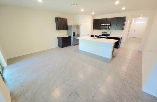 296 HICKORY COURSE Trail Gallery 3