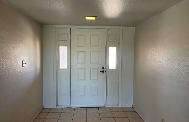 10624 W GRISWOLD Road Gallery 4
