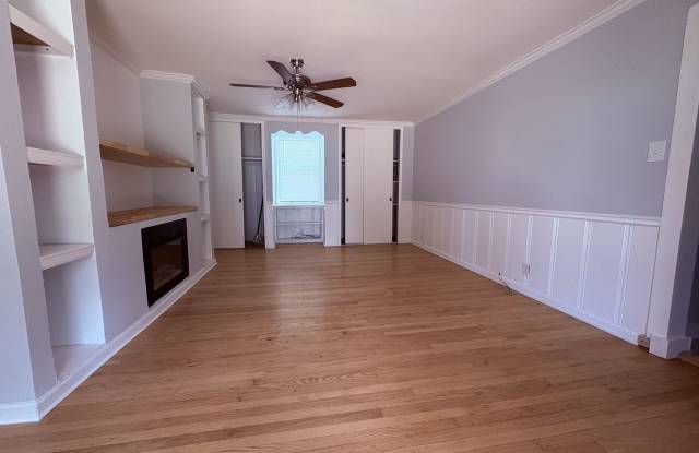 Charming, all-brick single-family residence in the heart of Madison! Gallery 3