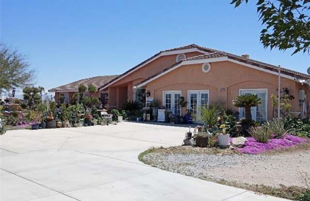 10223 Phelan Rd - 10223 Phelan Road, Oak Hills, CA 92344