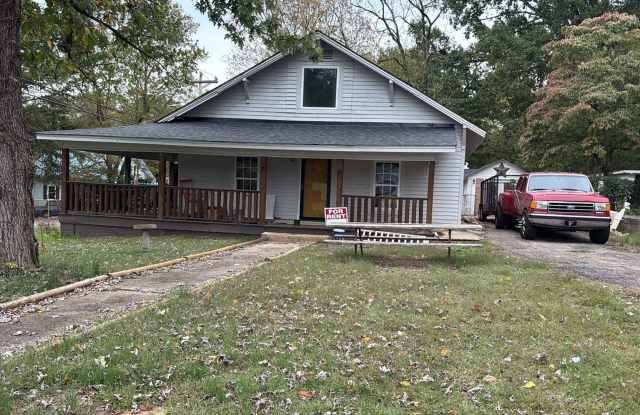 Charming 3BR House in Statesville photos photos