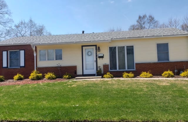 842 PRINCETON Avenue - 842 Princeton Avenue, Matteson, IL 60443