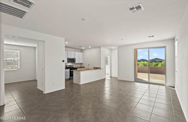 12540 N Krista Avenue - 12540 North Krista Avenue, Marana, AZ 85653